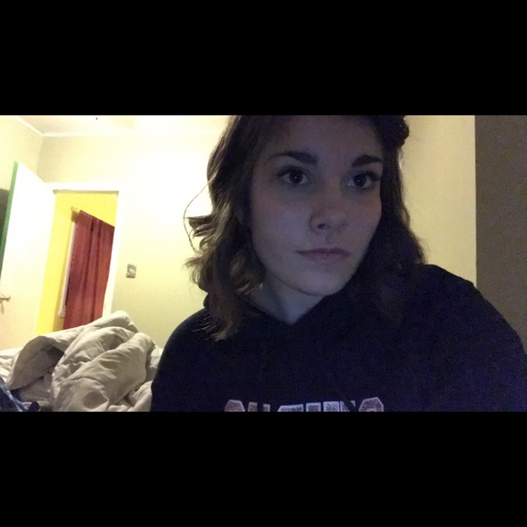 Meet your Posher, Lexi - Picture 4 of 5